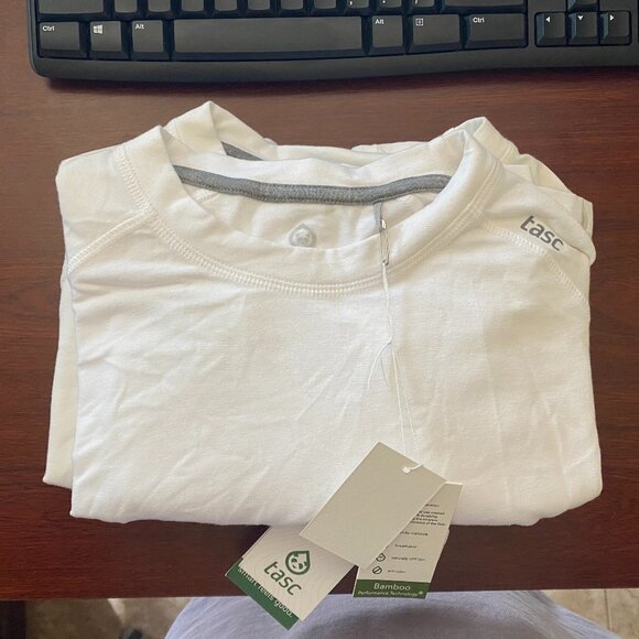 Tasc Carrollton Long Sleeve Fitness Shirt White - Picture 4 of 5